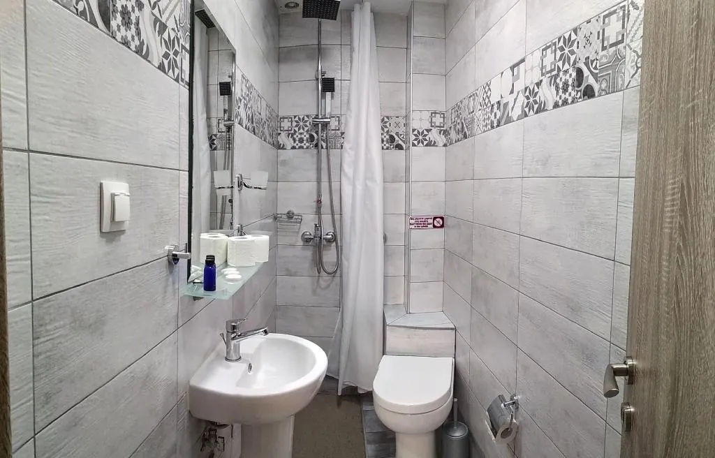 Room, Prosforio, Thessaloniki