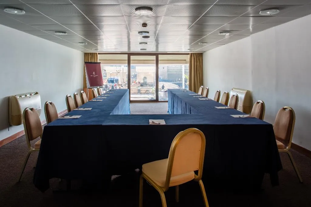 Conferences, Royal Continental, Naples