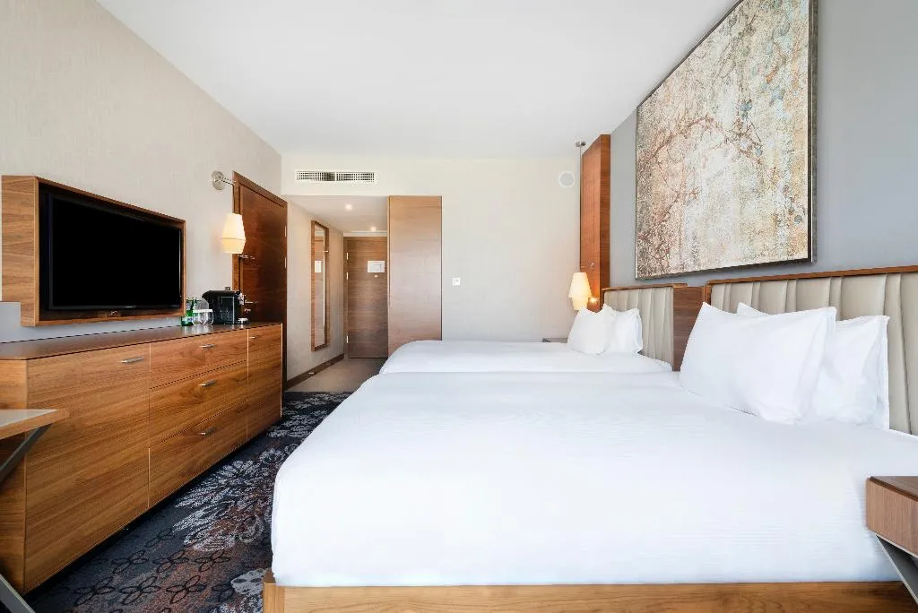 TWIN STANDARD Room, DoubleTree by Hilton Krakow Hotel & Convention Cen, Krakow