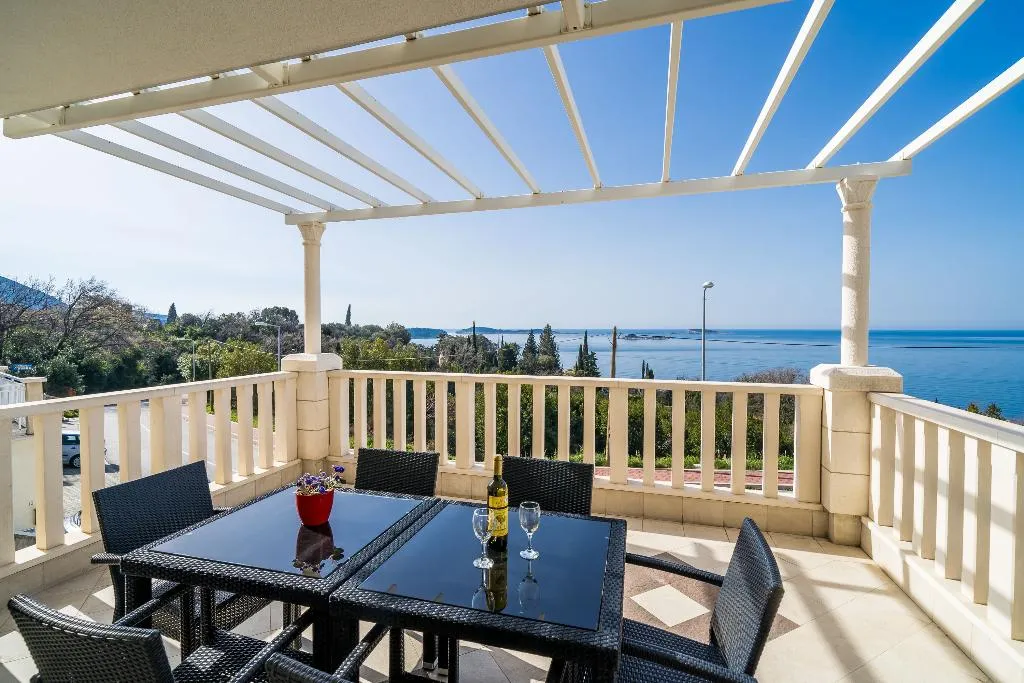 APARTMENT TWO BEDROOMS WITH TERRACE Room, Villa Samba, Dubrovnik