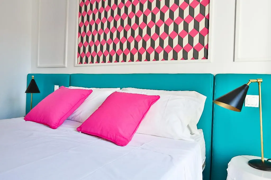 APARTMENT DELUXE TWO BEDROOM Room, Urban Vida Calatrava, Madrid