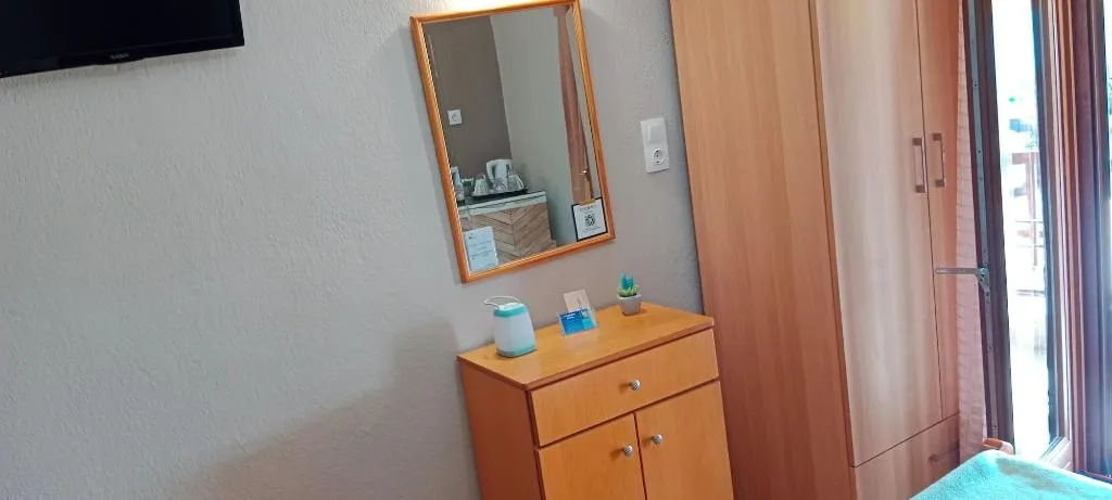 Room, Prosforio, Thessaloniki