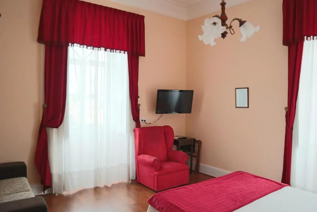 TRIPLE STANDARD Room, Alegre Hotel Bussaco, Porto