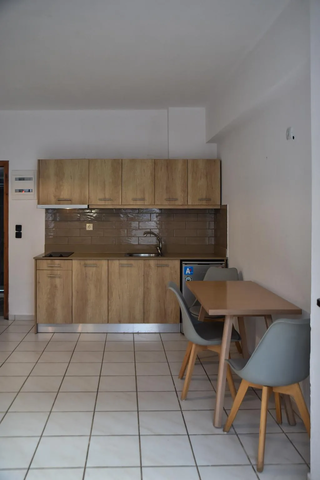 STUDIO SUPERIOR CAPACITY 4 Room, Iraklis, Crete