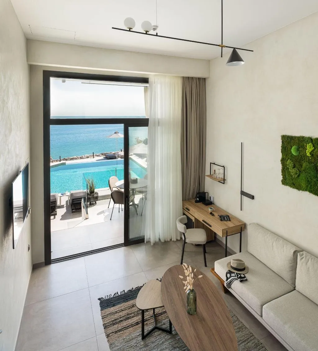 Room, Akrotiri Olympus Luxury Suites, Thessaloniki