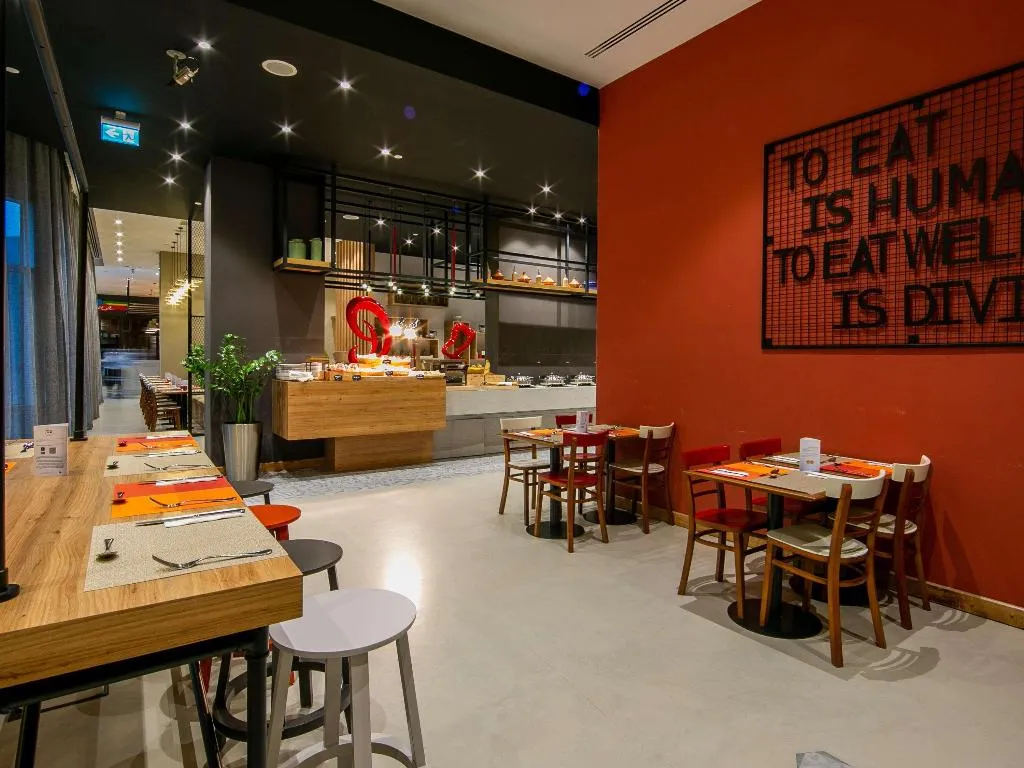 Restaurant, Ibis Al Barsha, Dubai