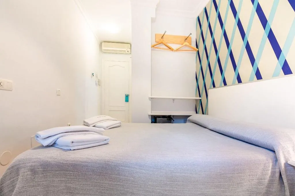 Room, Hostal Luna De Nerja, Costa Del Sol