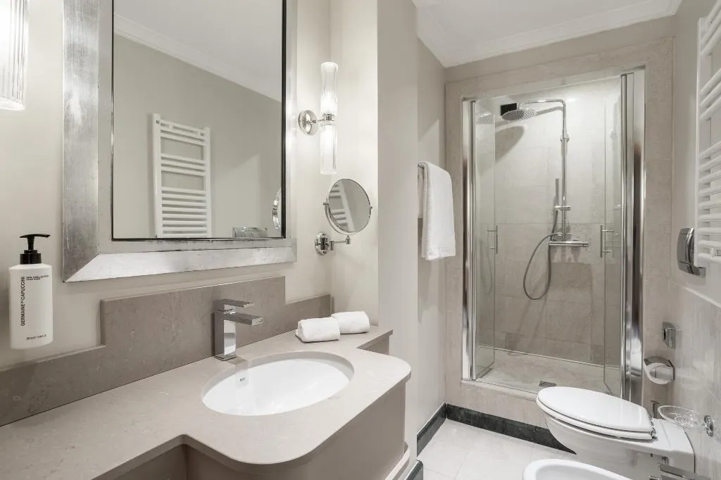DOUBLE DELUXE Room, Room Mate Collection Mia, Rome Colosseum, Rome