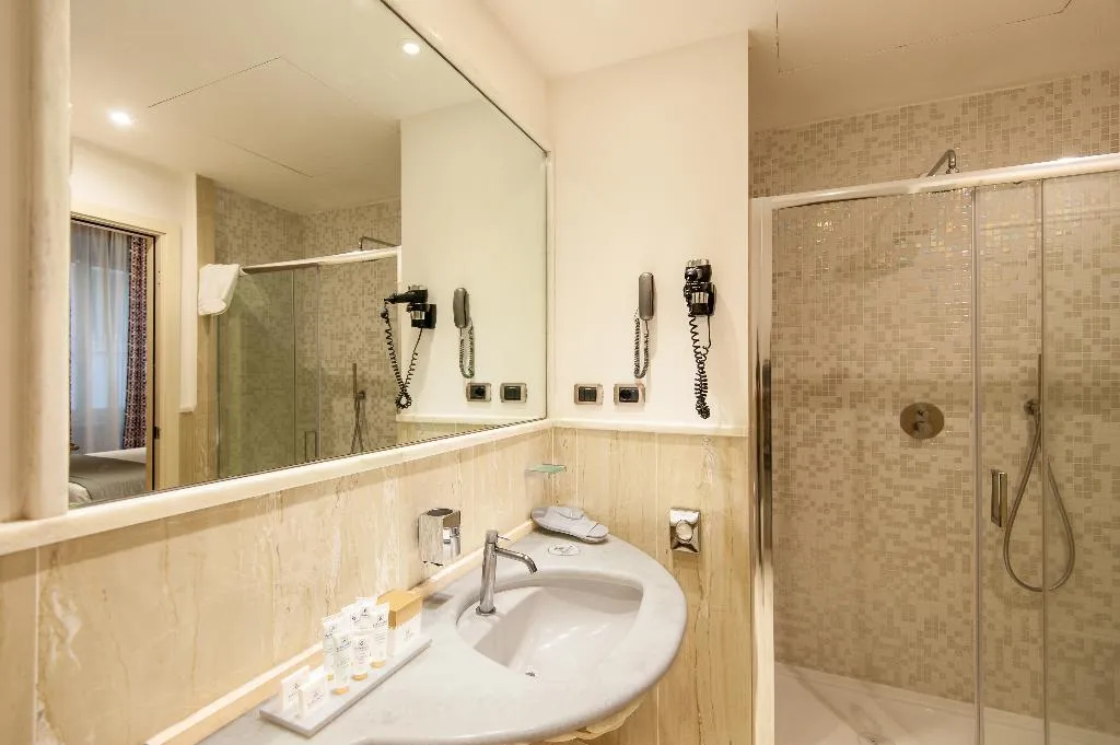 JUNIOR SUITE STANDARD Room, Delle Nazioni, Rome