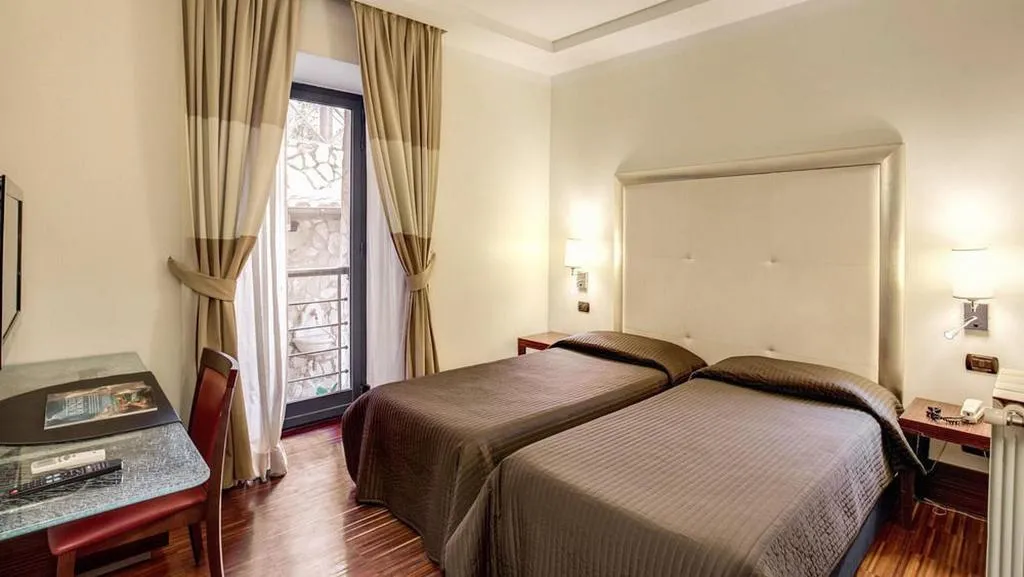 TWIN STANDARD Room, The Strand, Rome