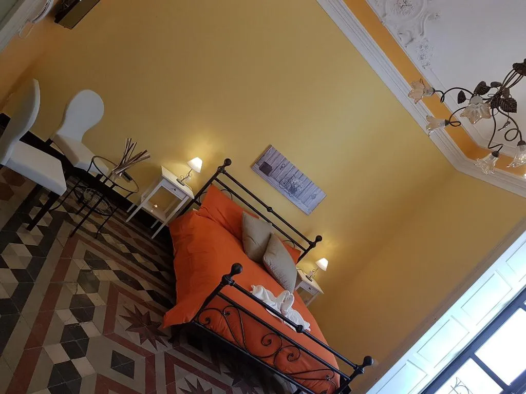 Room, Central Suites, Catania