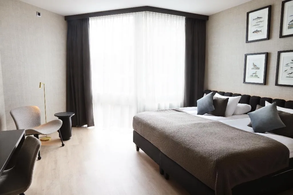 Double or Twin STANDARD Room, Grand Hotel Reykjavik, Reykjavik