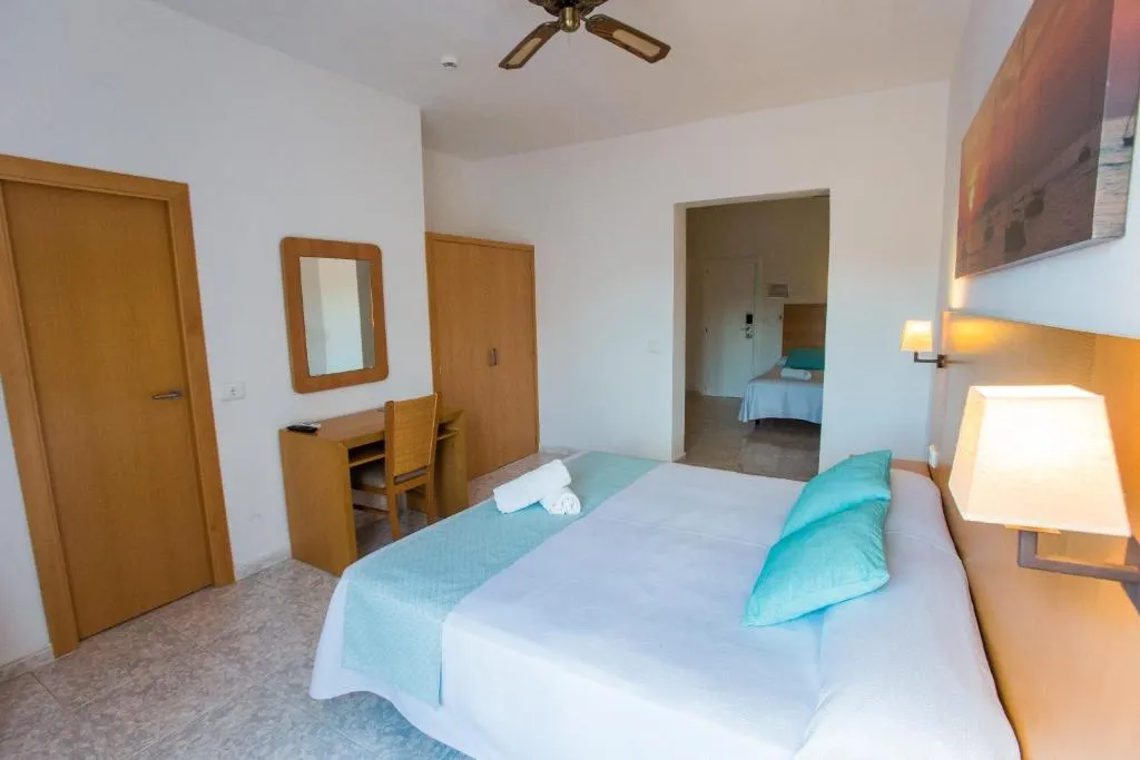 FAMILY ROOM WITH BALCONY Room, Tagomago, Ibiza