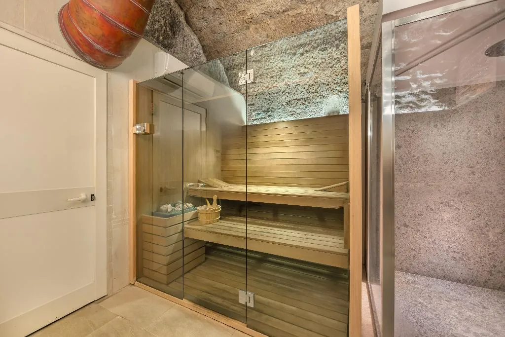 Sports and Entertainment, Palazzo Catalani Resort, Rome