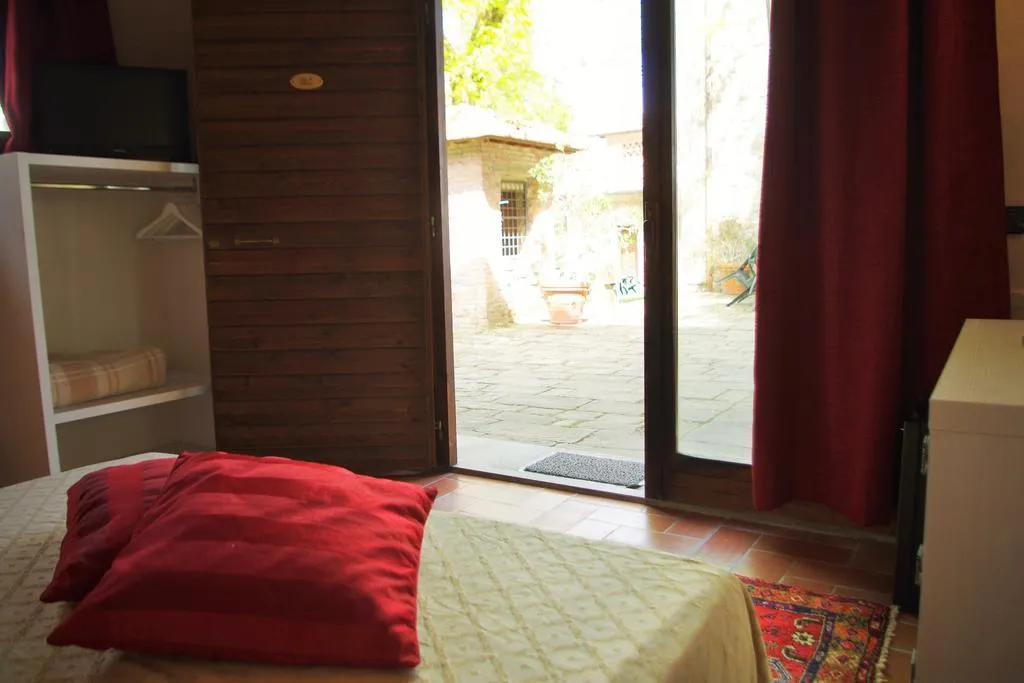 Room, hu Norcenni Girasole Village, Florence