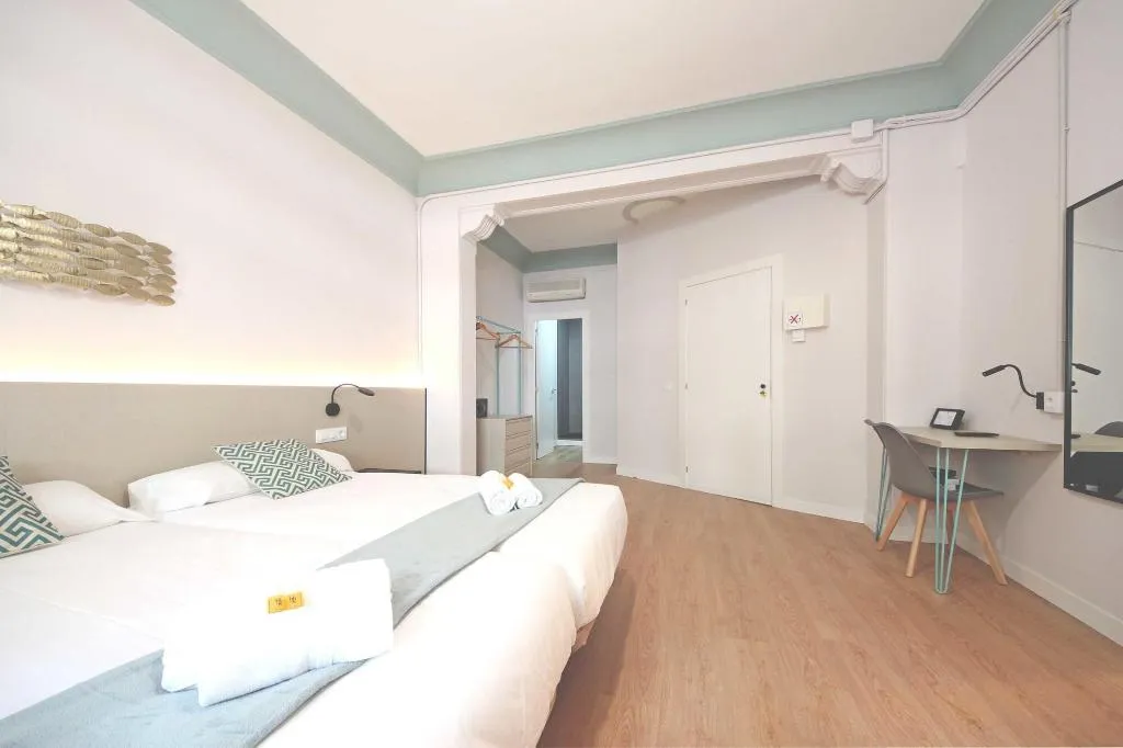 Room, Regina Selfcheck-in Smart Rooms, Majorca