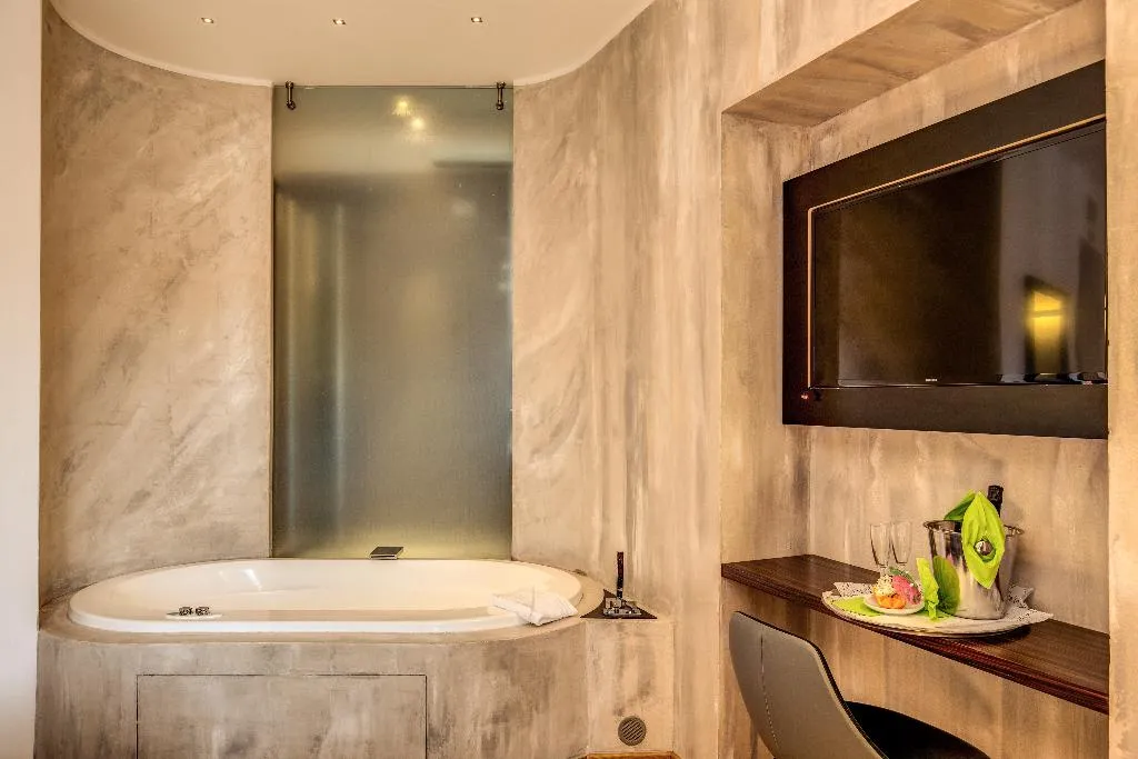 Room, Trevi Collection, Rome