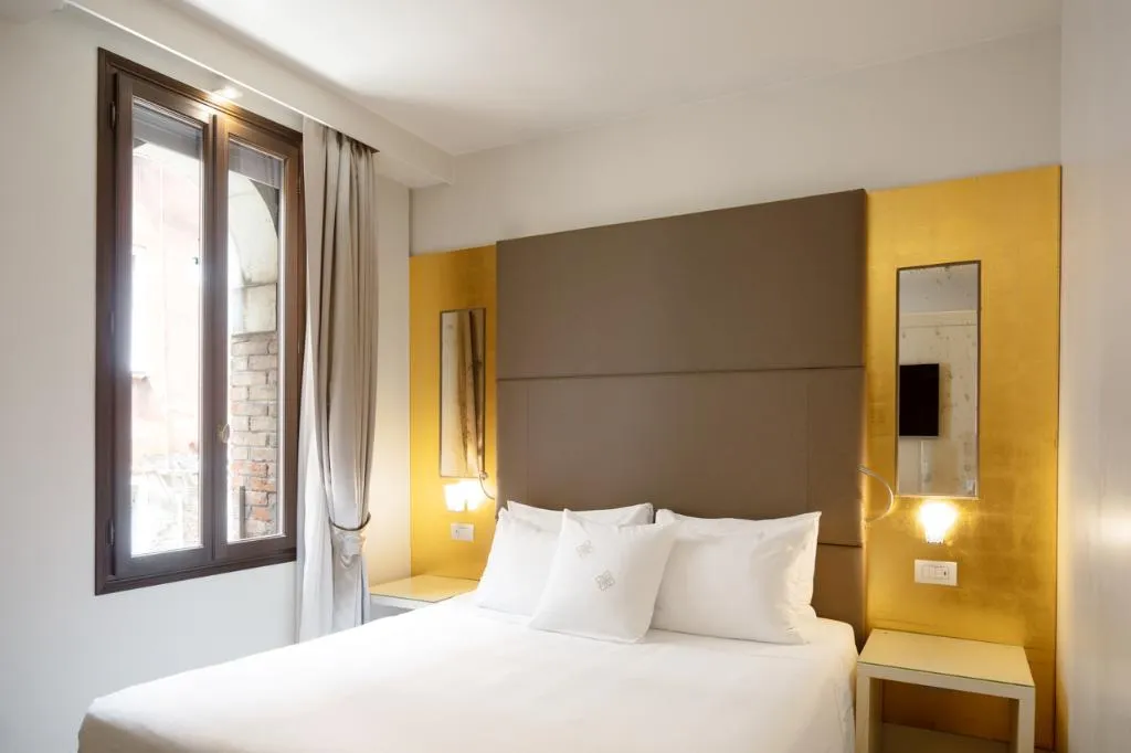 JUNIOR SUITE STANDARD Room, Palazzo Barocci, Venice