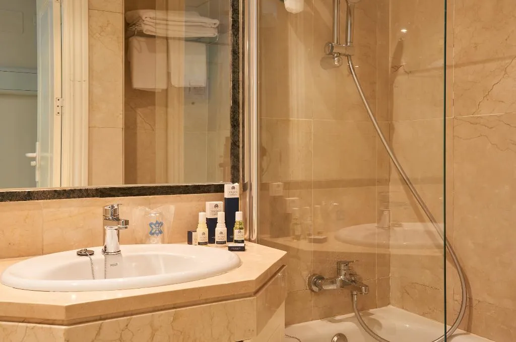 SUITE STANDARD Room, Suites Barrio de Salamanca, Madrid