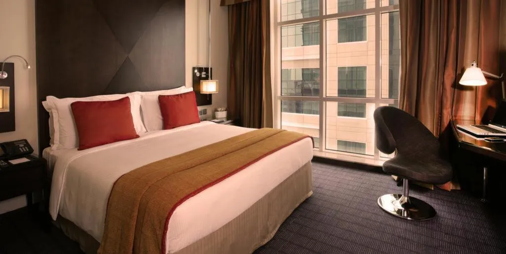 SUITE CLASSIC Room, Radisson Blu Hotel Dubai Barsha Heights, Dubai