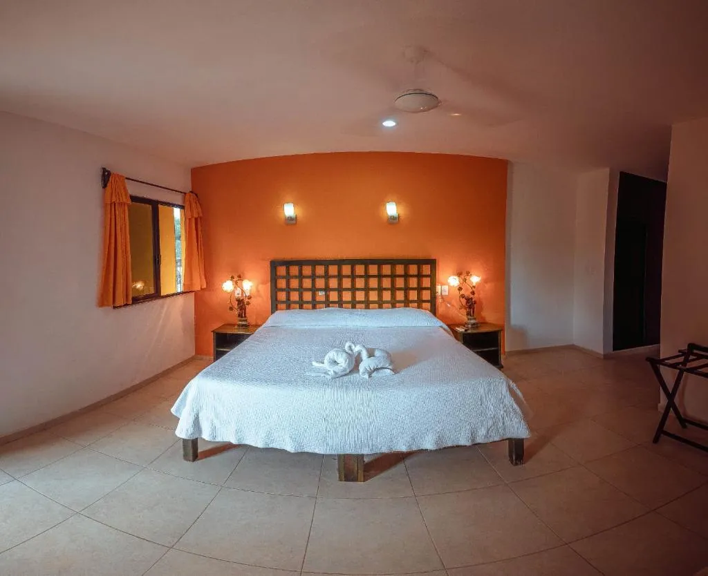SUITE KING SIZE BED Room, Hotel Rosalia, Cancun Area