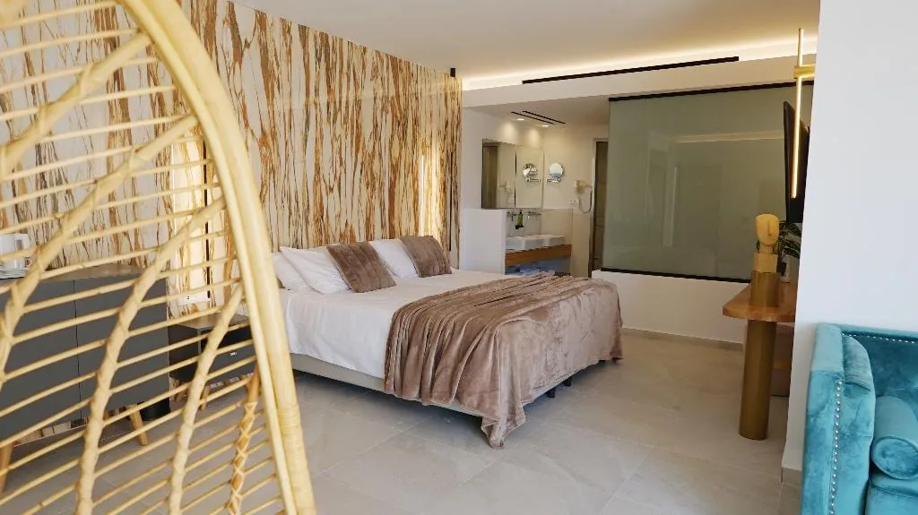SUITE WITH JACUZZI Room, Diana Palace Hotel Zakynthos, Zante