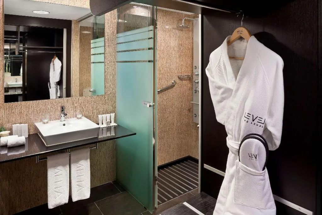 DOUBLE STANDARD Room, Melia Barcelona Sarria, Barcelona