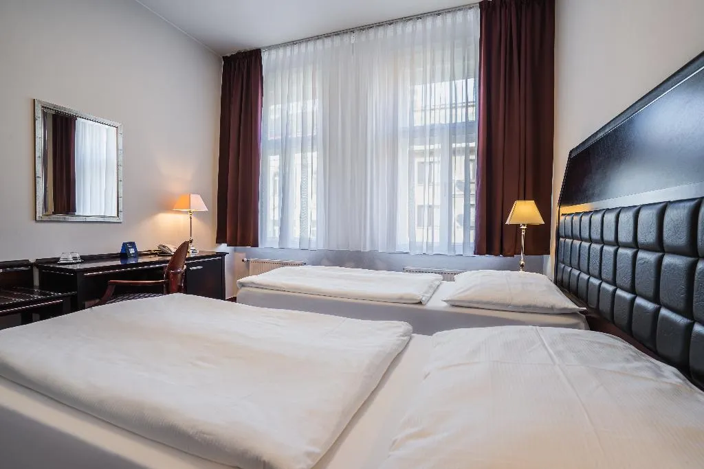 Double or Twin STANDARD Room, EA Hotel Tosca, Prague