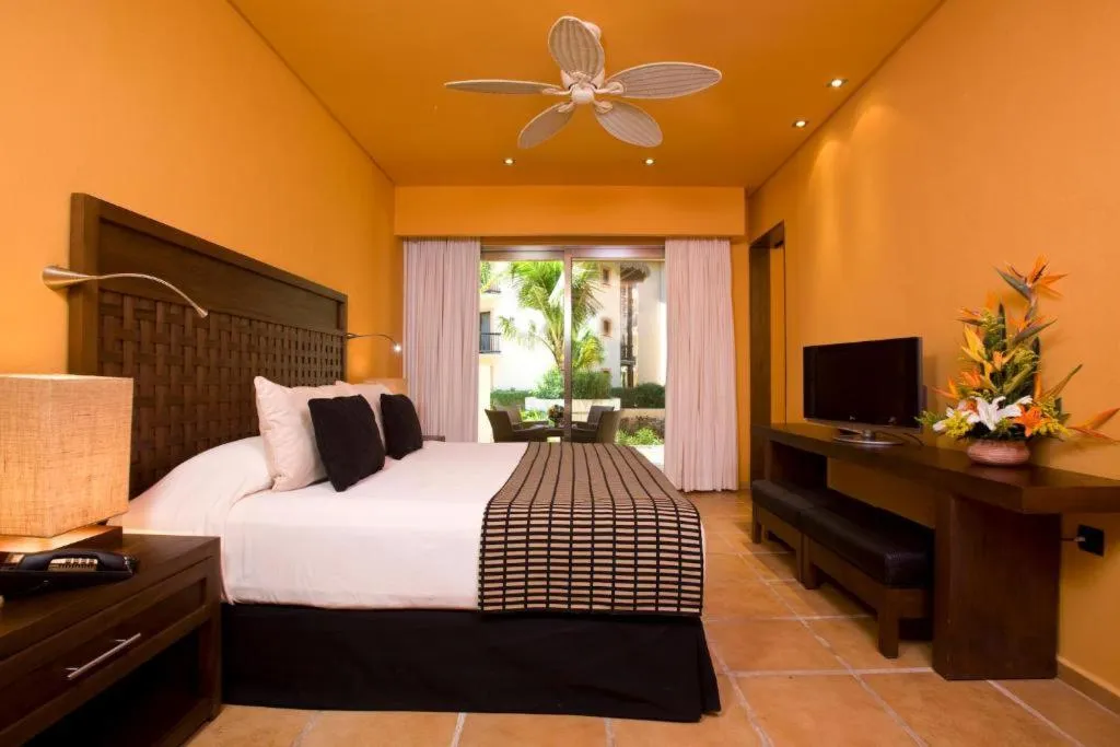 SINGLE DELUXE Room, Catalonia Riviera Maya All Inclusive, Cancun Area