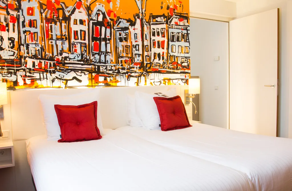QUADRUPLE STANDARD Room, WestCord Art Hotel Amsterdam 3 stars, Amsterdam