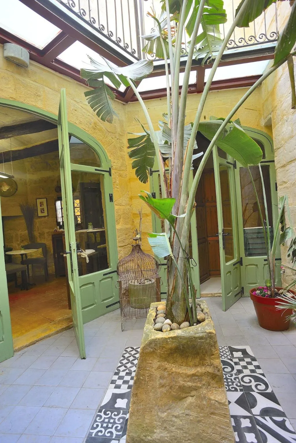 Room, The Burrow Guest House, Malta