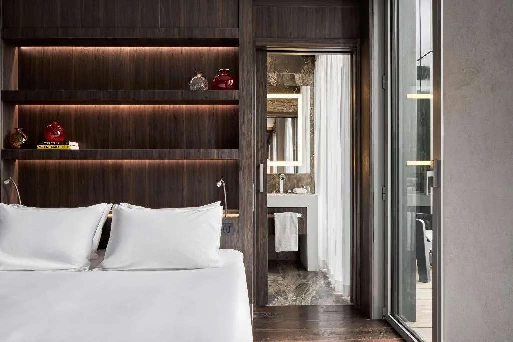 SUITE WITH TERRACE Room, Hyatt Centric Milan Centrale, Milan