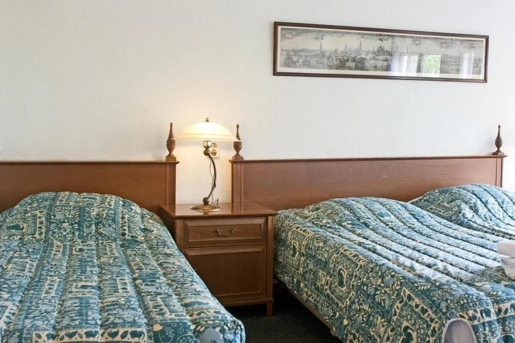Room, Prins Hendrik, Amsterdam