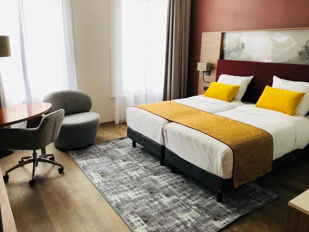DOUBLE COMFORT Room, Leonardo Hotel Antwerpen, Antwerp