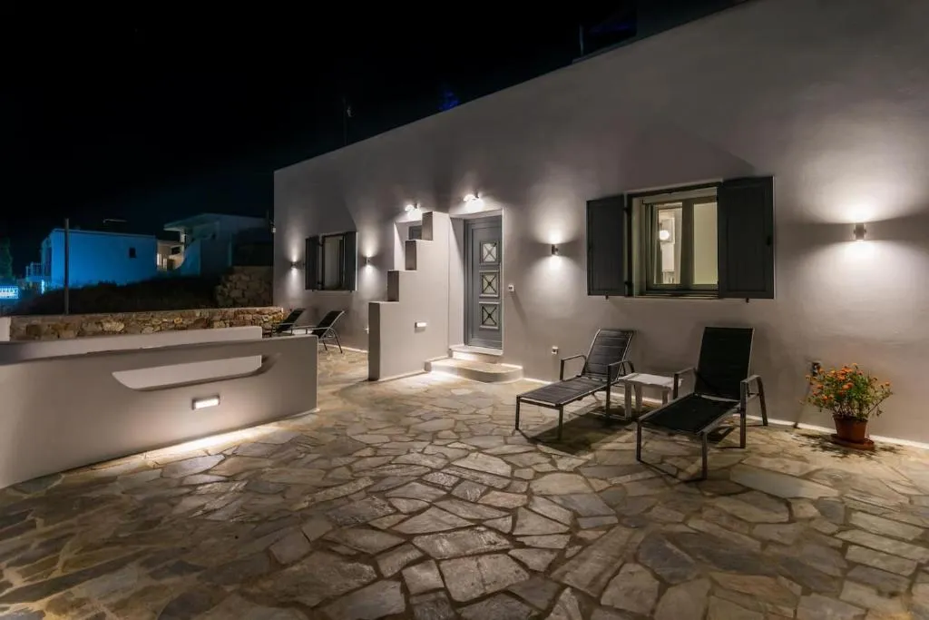 General view, Island Dreams, Santorini