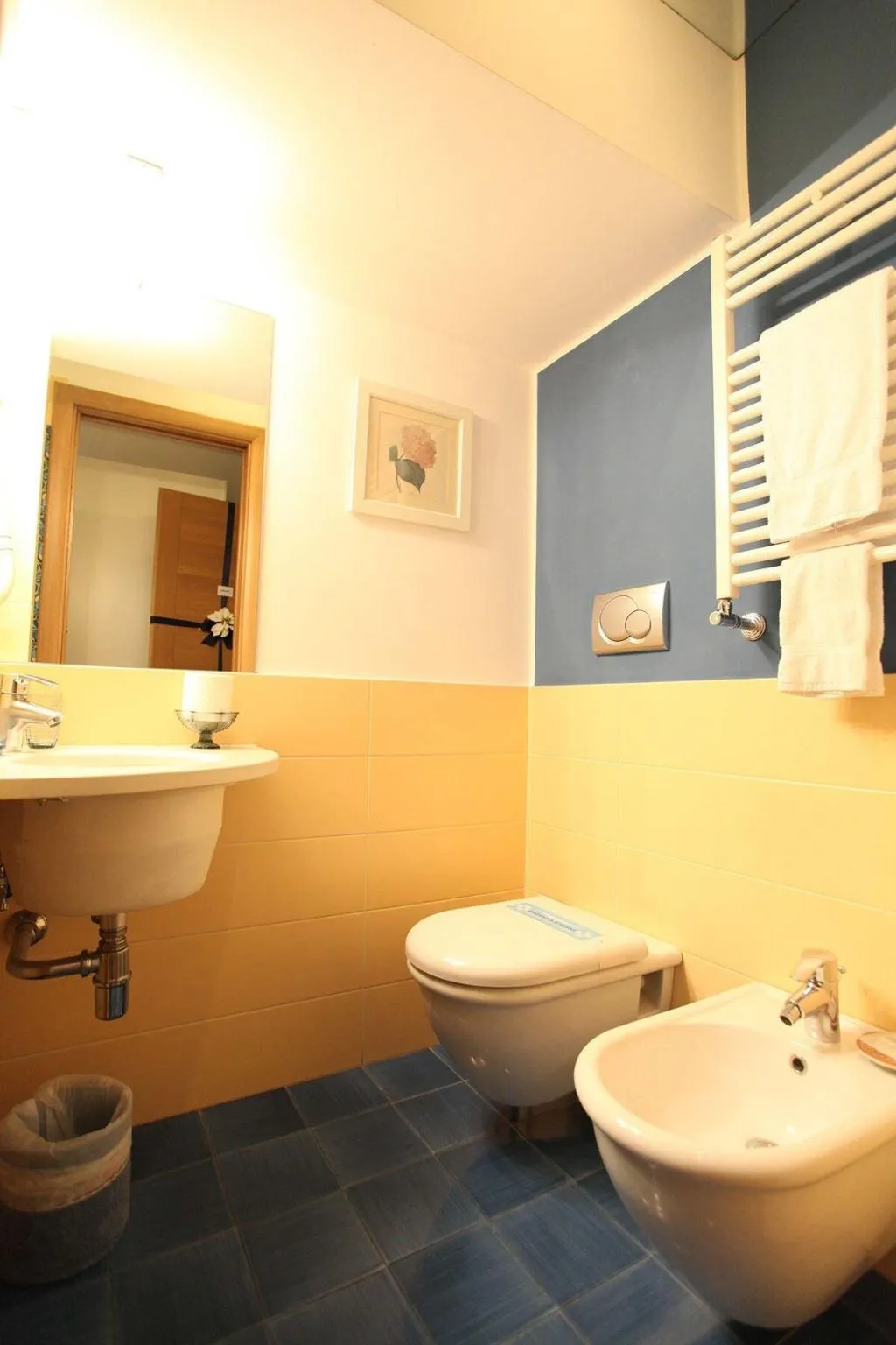 Room, B&B Orsini46, Naples