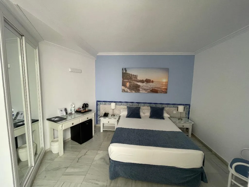 DOUBLE WITH JACUZZI Room, Plaza Cavana, Costa Del Sol