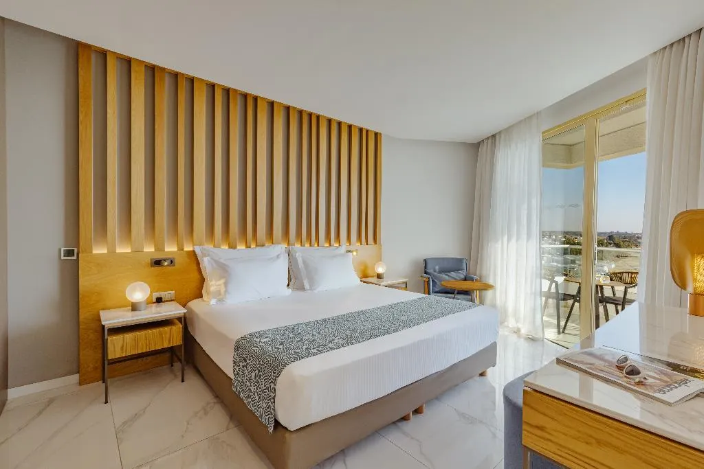 SUITE GRAND Room, Golden Bay Beach hotel, Cyprus