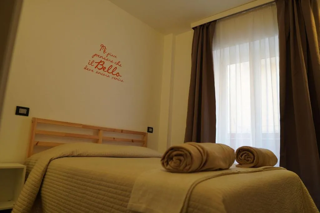 Room, NicaDomus B&B, Catania