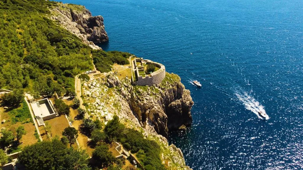 General view, Casa Orrico - Blue Grotto, Naples