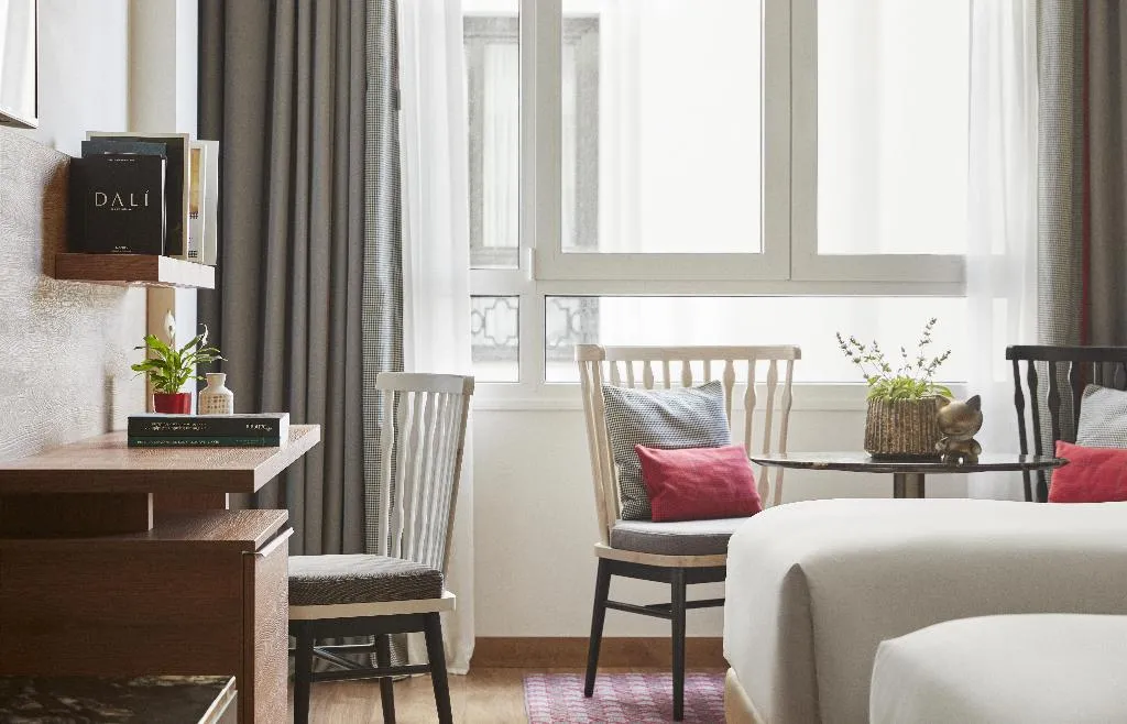TWIN STANDARD Room, Hyatt Centric Gran Via Madrid, Madrid