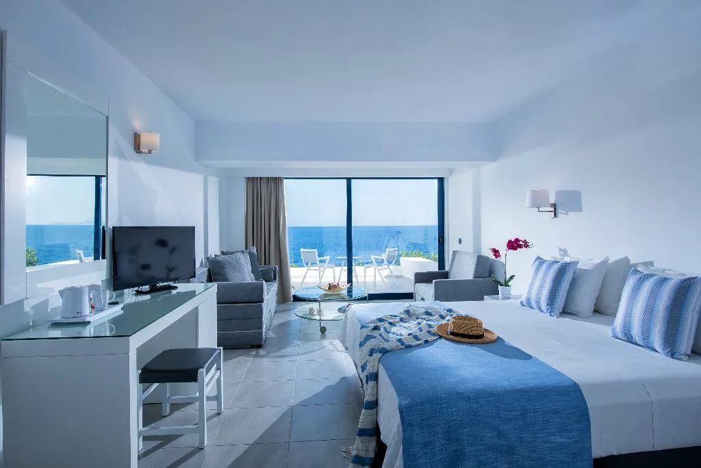 JUNIOR SUITE SEA VIEW Room, Peninsula Resort & Spa, Crete