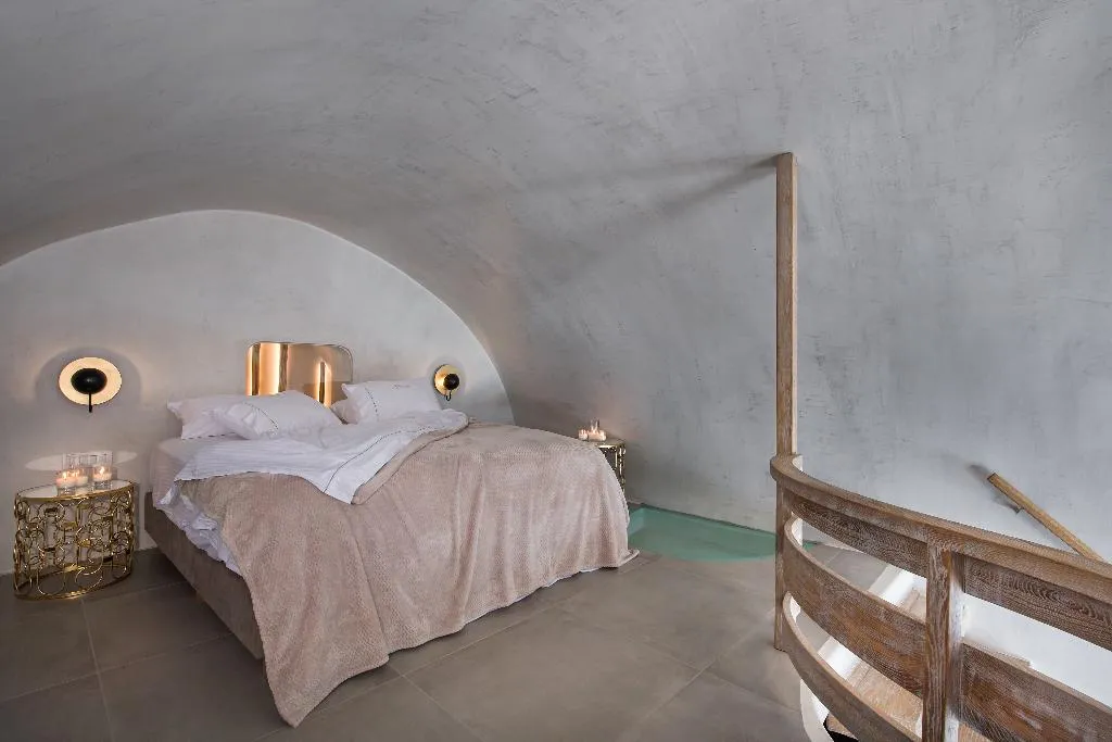SUITE GRAND Room, Athina Luxury Suites, Santorini