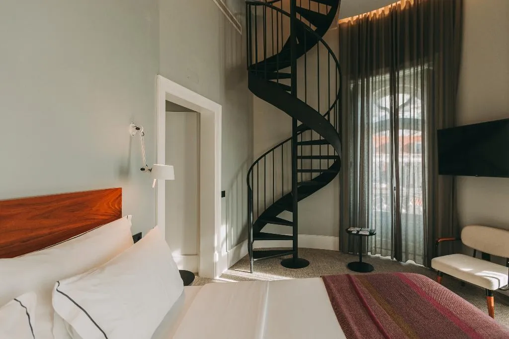 SUITE KING SIZE BED Room, 1908 Lisboa Hotel, Lisbon