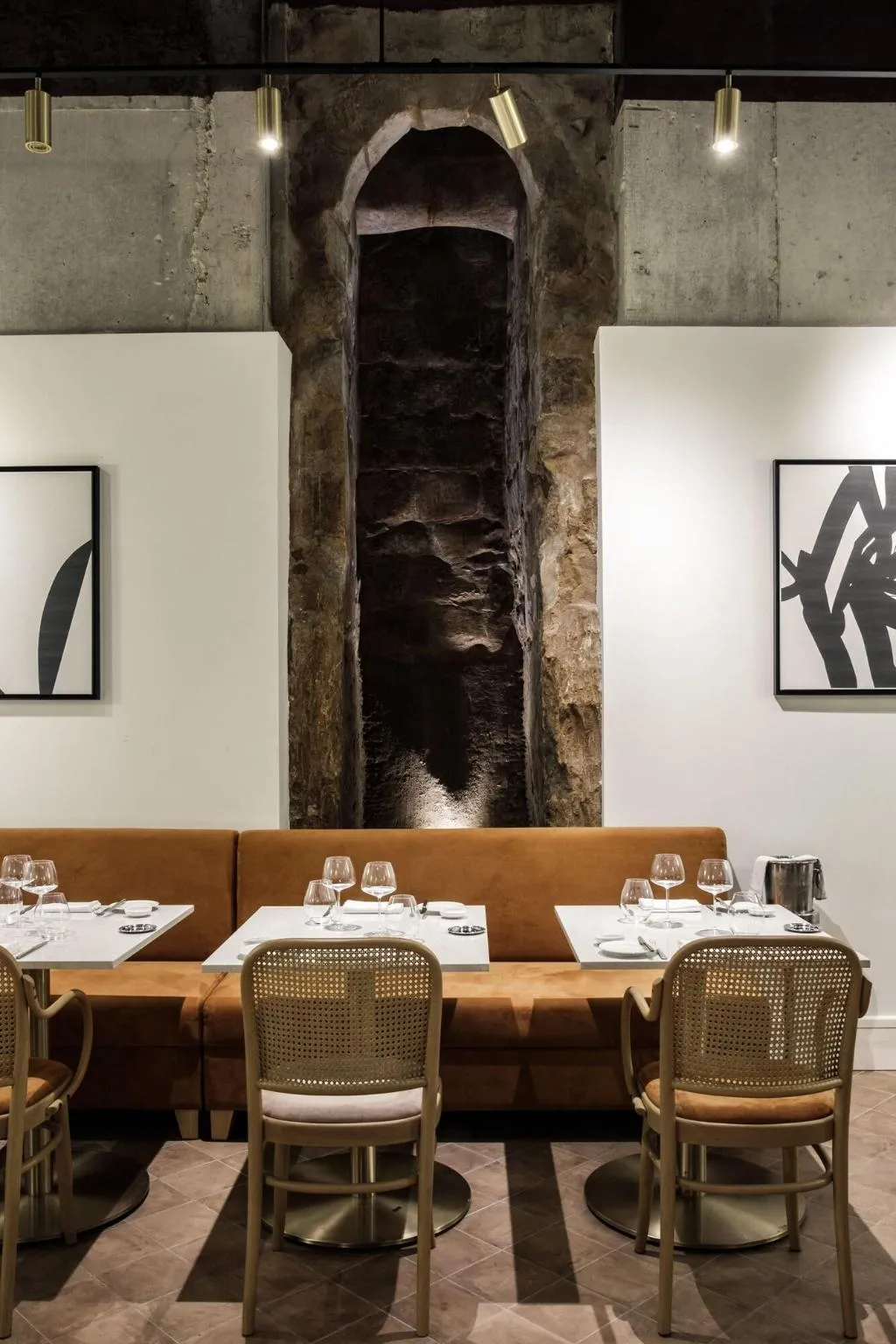 Restaurant, The Cumberland, Malta