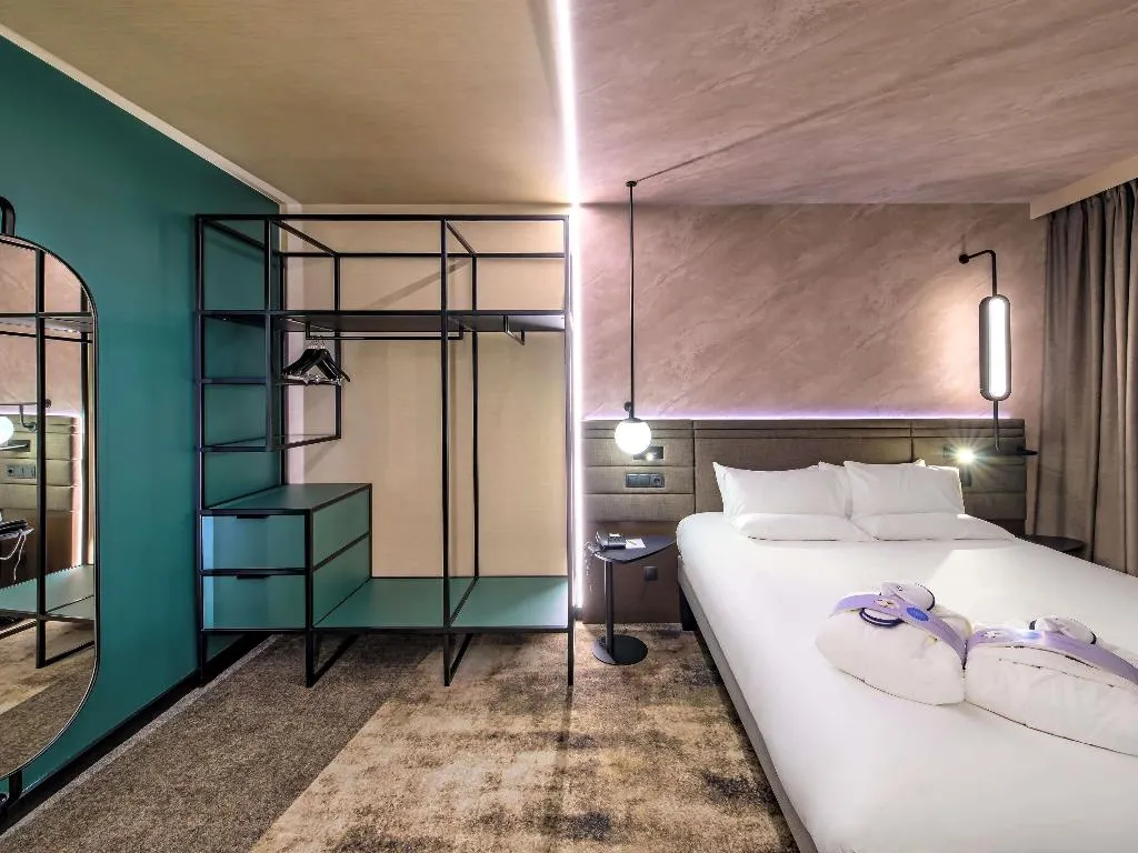 SUITE STANDARD Room, Novotel Krakow Centrum, Krakow