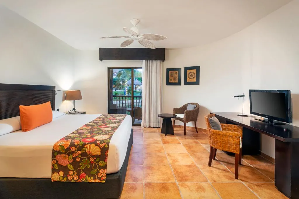 TRIPLE SUPERIOR Room, Catalonia Riviera Maya All Inclusive, Cancun Area