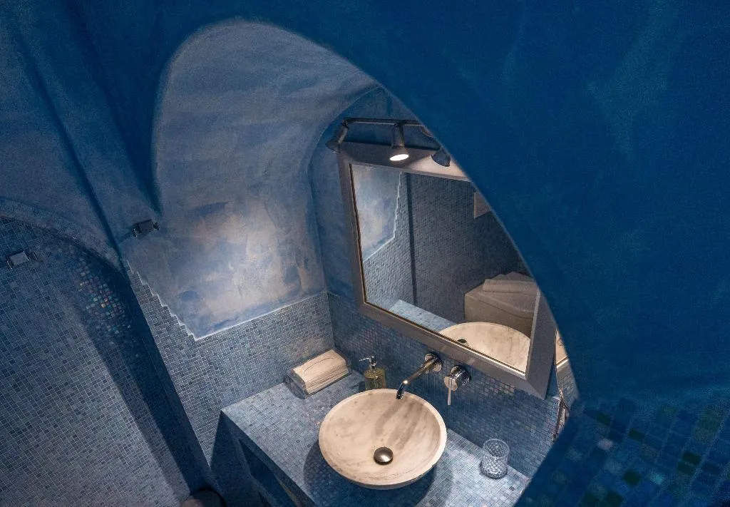 SUITE STANDARD Room, Above Blue Suites, Santorini