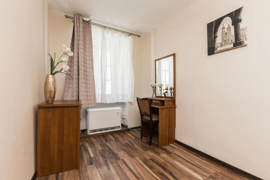 Room, Erasmus Student Apartments - Krakow Old Town, Krakow