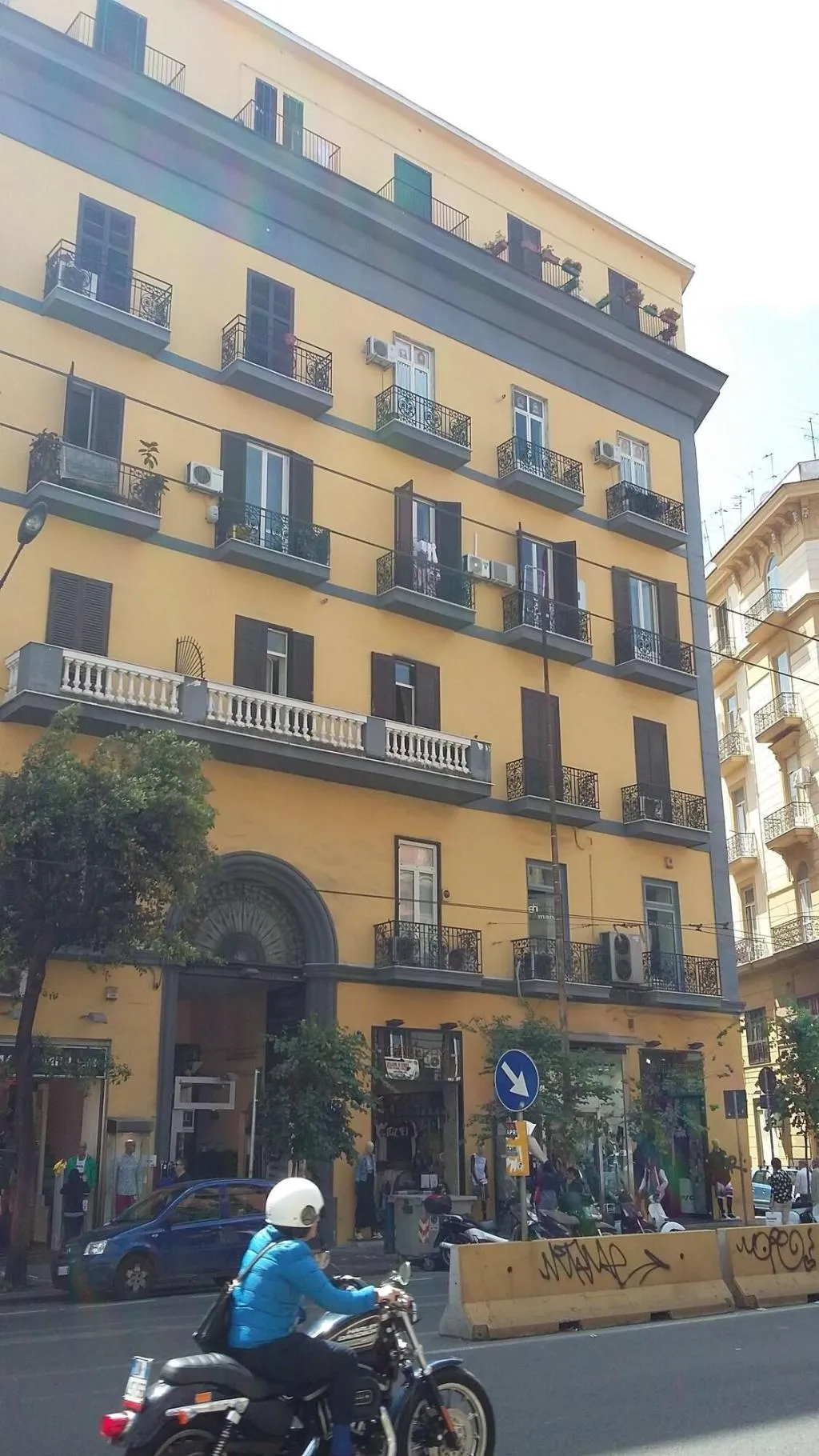 General view, Funikulì Funikulà, Naples